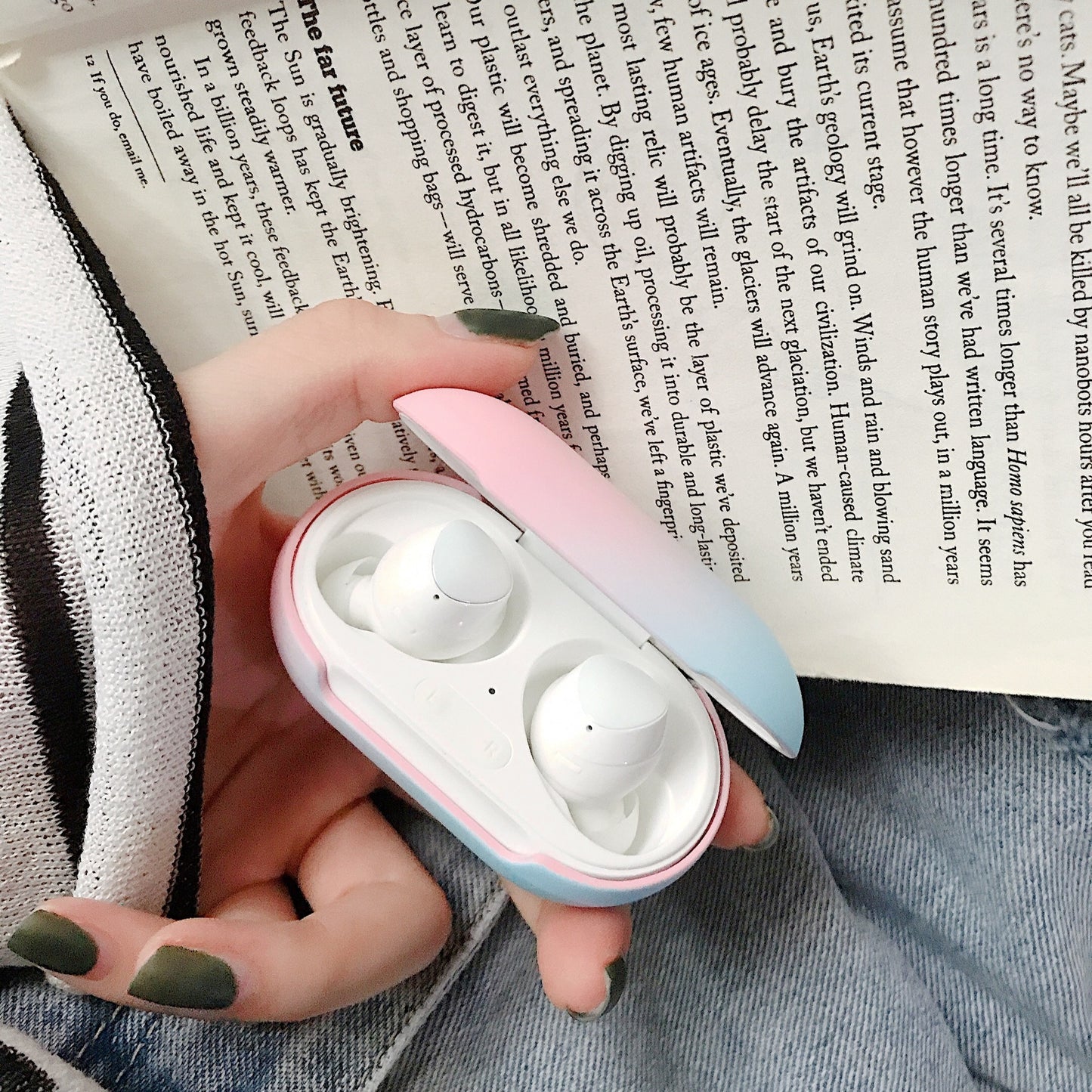 Estuche protector rígido para auriculares de color sólido con degradado de arcoíris